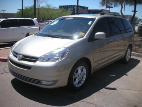 Photo Image Gallery & Touchup Paint: Toyota Sienna in Desert Sand Mica  (4Q2)  YEARS: 2004-2010