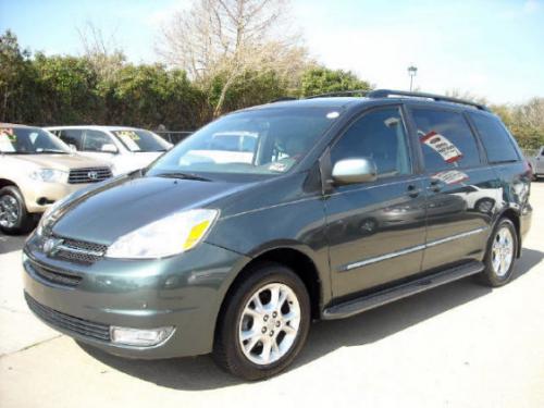 Photo Image Gallery & Touchup Paint: Toyota Sienna in Aspen Green Pearl  (6S7)  YEARS: 2004-2005