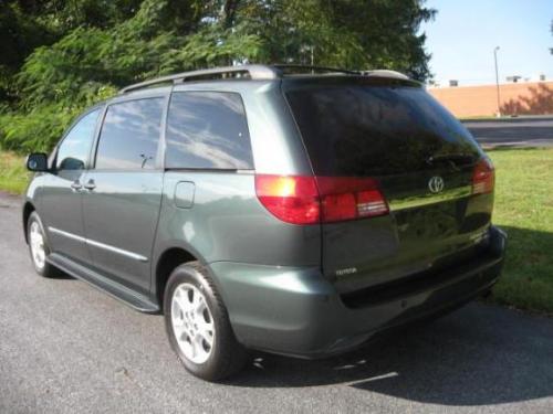 Photo Image Gallery & Touchup Paint: Toyota Sienna in Aspen Green Pearl  (6S7)  YEARS: 2004-2005