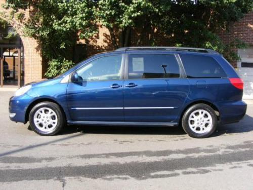 Photo Image Gallery & Touchup Paint: Toyota Sienna in Stratosphere Mica   (8Q0)  YEARS: 2004-2005