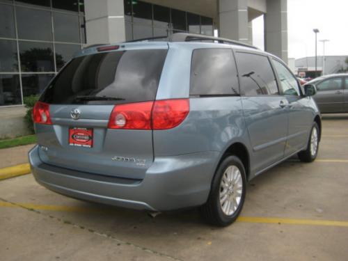 Photo Image Gallery & Touchup Paint: Toyota Sienna in Blue Mirage Metallic  (8R5)  YEARS: 2004-2010