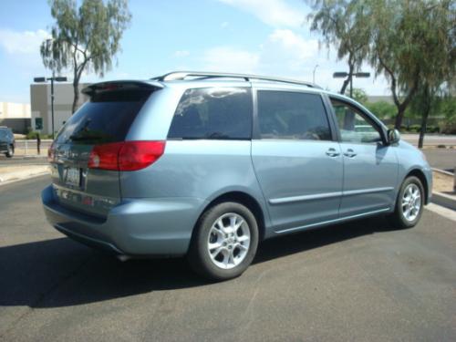 Photo Image Gallery & Touchup Paint: Toyota Sienna in Blue Mirage Metallic  (8R5)  YEARS: 2004-2010