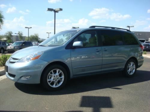 Photo Image Gallery & Touchup Paint: Toyota Sienna in Blue Mirage Metallic  (8R5)  YEARS: 2004-2010