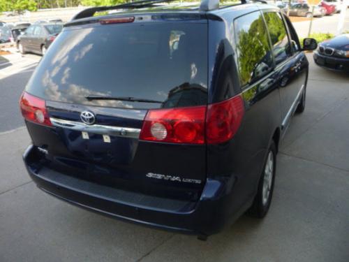 Photo Image Gallery & Touchup Paint: Toyota Sienna in Nautical Blue Metallic  (8S6)  YEARS: 2006-2007