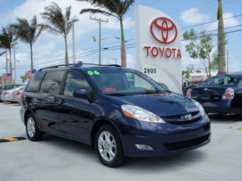 Photo Image Gallery & Touchup Paint: Toyota Sienna in Nautical Blue Metallic  (8S6)  YEARS: 2006-2007