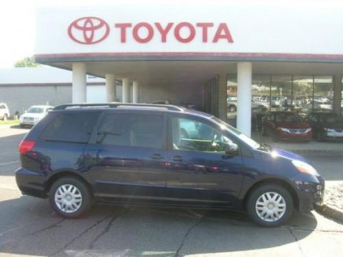 Photo Image Gallery & Touchup Paint: Toyota Sienna in Nautical Blue Metallic  (8S6)  YEARS: 2006-2007