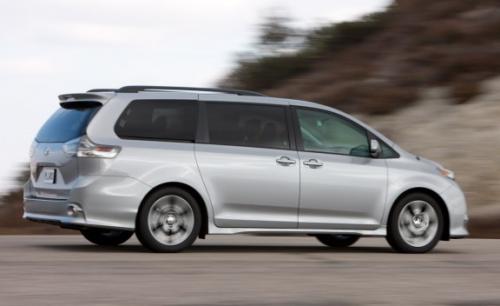Photo Image Gallery & Touchup Paint: Toyota Sienna in Silver Sky Metallic  (1D6)  YEARS: 2011-2013