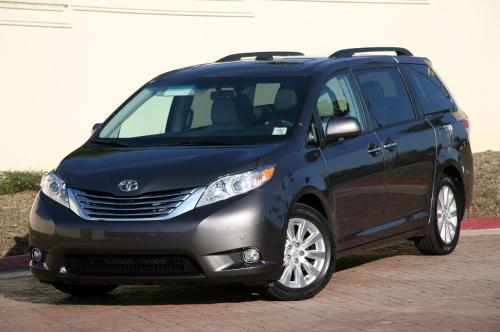Photo Image Gallery & Touchup Paint: Toyota Sienna in Predawn Gray Mica  (1H1)  YEARS: 2011-2013