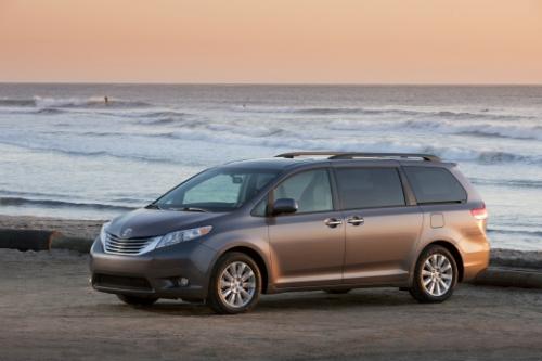 Photo Image Gallery & Touchup Paint: Toyota Sienna in Predawn Gray Mica  (1H1)  YEARS: 2011-2013