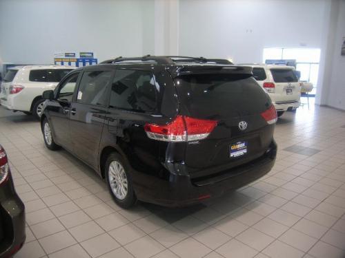 Photo Image Gallery & Touchup Paint: Toyota Sienna in Black    (202)  YEARS: 2011-2013
