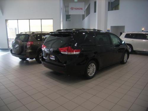 Photo Image Gallery & Touchup Paint: Toyota Sienna in Black    (202)  YEARS: 2011-2013