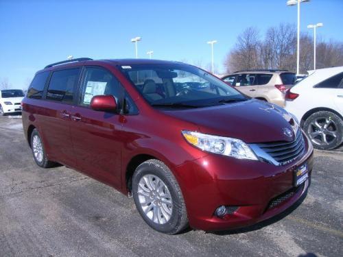 Photo Image Gallery & Touchup Paint: Toyota Sienna in Salsa Red Pearl  (3Q3)  YEARS: 2011-2013