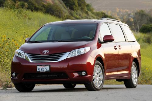 Photo Image Gallery & Touchup Paint: Toyota Sienna in Salsa Red Pearl  (3Q3)  YEARS: 2011-2013