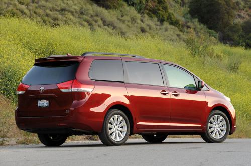 Photo Image Gallery & Touchup Paint: Toyota Sienna in Salsa Red Pearl  (3Q3)  YEARS: 2011-2013