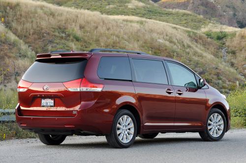Photo Image Gallery & Touchup Paint: Toyota Sienna in Salsa Red Pearl  (3Q3)  YEARS: 2011-2013