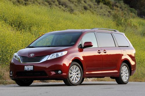 Photo Image Gallery & Touchup Paint: Toyota Sienna in Salsa Red Pearl  (3Q3)  YEARS: 2011-2013