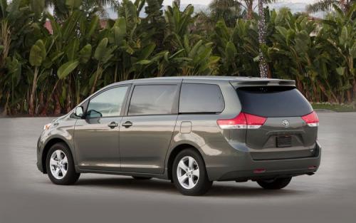 Photo Image Gallery & Touchup Paint: Toyota Sienna in Cypress Pearl   (6T7)  YEARS: 2011-2013