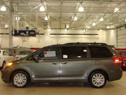 Photo Image Gallery & Touchup Paint: Toyota Sienna in Cypress Pearl   (6T7)  YEARS: 2011-2013