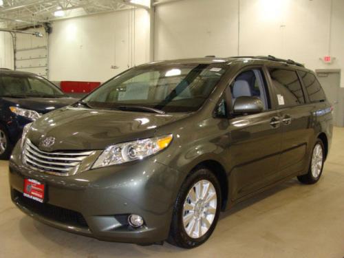 Photo Image Gallery & Touchup Paint: Toyota Sienna in Cypress Pearl   (6T7)  YEARS: 2011-2013