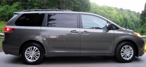 Photo Image Gallery & Touchup Paint: Toyota Sienna in Cypress Pearl   (6T7)  YEARS: 2011-2013