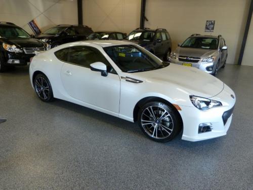 Photo Image Gallery & Touchup Paint: Subaru Brz in Satin White Pearl  (37J)  YEARS: 2013-2013