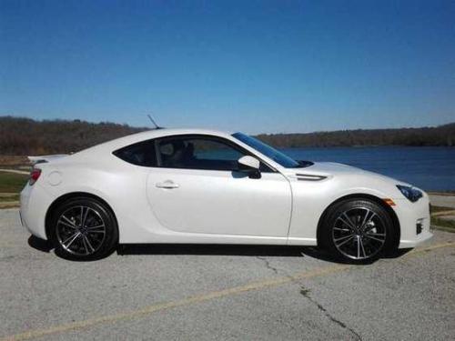 Photo Image Gallery & Touchup Paint: Subaru Brz in Satin White Pearl  (37J)  YEARS: 2013-2013