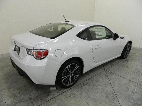 Photo Image Gallery & Touchup Paint: Subaru Brz in Satin White Pearl  (37J)  YEARS: 2013-2013