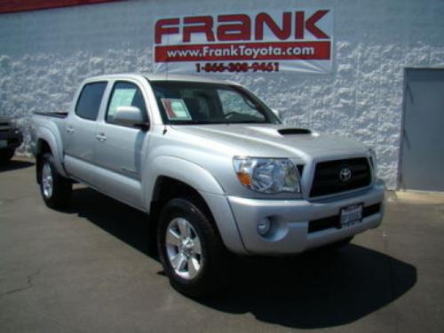 Photo Image Gallery & Touchup Paint: Toyota Tacoma in Silver Streak Mica  (1E7)  YEARS: 2005-2013