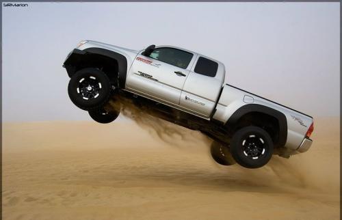 Photo Image Gallery & Touchup Paint: Toyota Tacoma in Silver Streak Mica  (1E7)  YEARS: 2005-2013