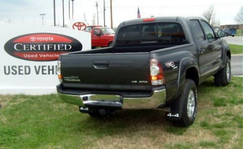Photo Image Gallery & Touchup Paint: Toyota Tacoma in Magnetic Gray Metallic  (1G3)  YEARS: 2009-2013