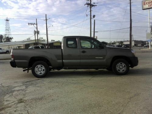 Photo Image Gallery & Touchup Paint: Toyota Tacoma in Pyrite Mica   (4T3)  YEARS: 2009-2013