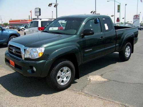 Photo Image Gallery & Touchup Paint: Toyota Tacoma in Timberland Mica   (6T8)  YEARS: 2009-2011
