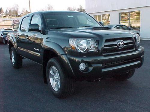 Photo Image Gallery & Touchup Paint: Toyota Tacoma in Timberland Mica   (6T8)  YEARS: 2009-2011