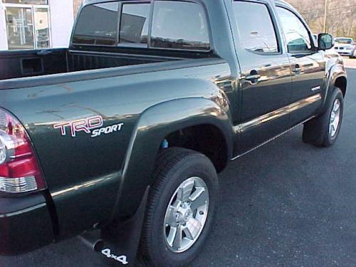 Photo Image Gallery & Touchup Paint: Toyota Tacoma in Timberland Mica   (6T8)  YEARS: 2009-2011