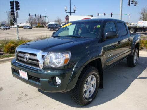 Photo Image Gallery & Touchup Paint: Toyota Tacoma in Timberland Mica   (6T8)  YEARS: 2009-2011