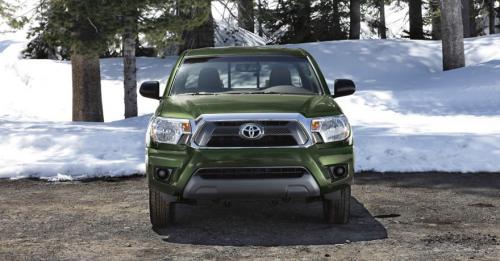 Photo Image Gallery & Touchup Paint: Toyota Tacoma in Spruce Mica   (6V4)  YEARS: 2012-2013