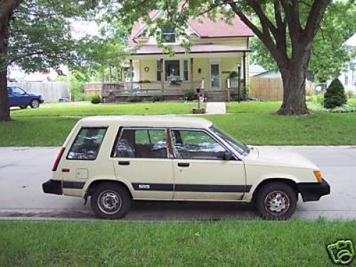 Photo Image Gallery & Touchup Paint: Toyota Tercel in Creme    (557)  YEARS: 1983-1984