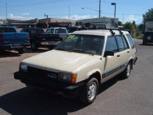 Photo Image Gallery & Touchup Paint: Toyota Tercel in Creme    (557)  YEARS: 1983-1984