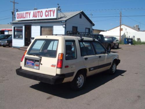 Photo Image Gallery & Touchup Paint: Toyota Tercel in Creme    (557)  YEARS: 1983-1984