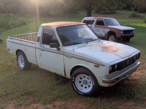 Photo Image Gallery & Touchup Paint: Toyota Truck in White    (012)  YEARS: 1973-1978