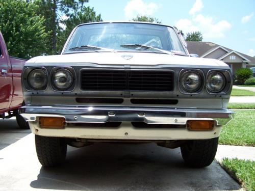 Photo Image Gallery & Touchup Paint: Toyota Truck in White    (012)  YEARS: 1973-1978
