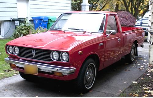 Photo Image Gallery & Touchup Paint: Toyota Truck in Red    (336)  YEARS: 1973-1977