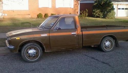Photo Image Gallery & Touchup Paint: Toyota Truck in Pueblo Brown   (415)  YEARS: 1975-1976
