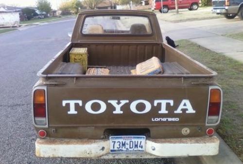 Photo Image Gallery & Touchup Paint: Toyota Truck in Pueblo Brown   (415)  YEARS: 1975-1976