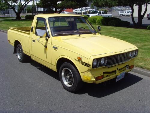 Photo Image Gallery & Touchup Paint: Toyota Truck in Pure Yellow   (534)  YEARS: 1977-1977