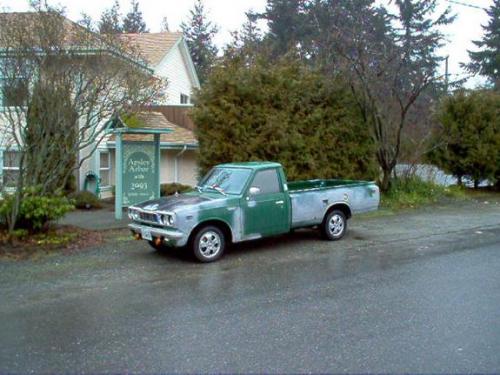 Photo Image Gallery & Touchup Paint: Toyota Truck in Deep Green   (632)  YEARS: 1973-1974