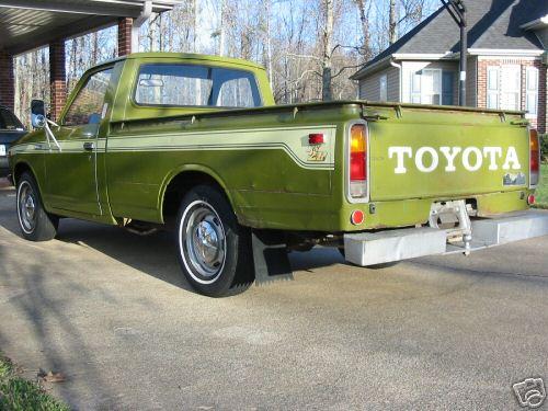 Photo Image Gallery & Touchup Paint: Toyota Truck in Olive    (637)  YEARS: 1974-1977