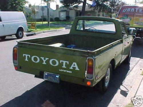 Photo Image Gallery & Touchup Paint: Toyota Truck in Olive    (637)  YEARS: 1974-1977