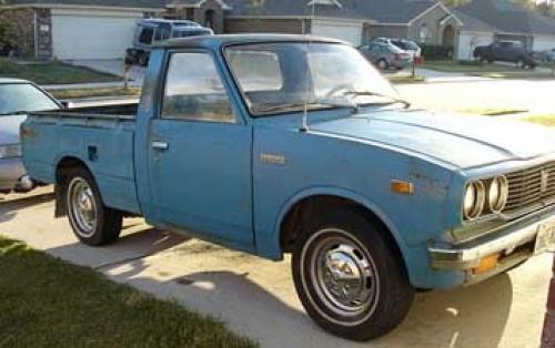 Photo Image Gallery & Touchup Paint: Toyota Truck in Light Blue   (854)  YEARS: 1973-1975
