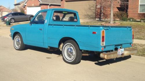 Photo Image Gallery & Touchup Paint: Toyota Truck in Light Blue   (854)  YEARS: 1973-1975